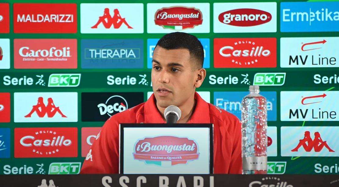 Serie B, il bomber del Bari e della B convocato per i Mondiali: Cheddira vola in Qatar