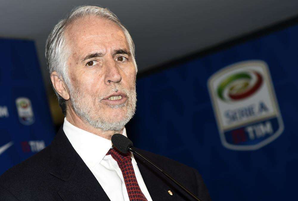CALCIO CAOS - Parla Malagò: "Troppe squadre tra i Prof, sistema in crisi"