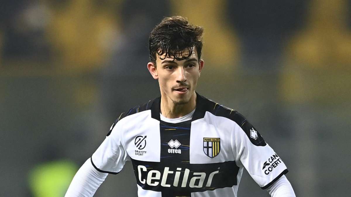 Parma-Reggina, la probabile gialloblù: Delprato in mezzo e Benedyczak dal 1'