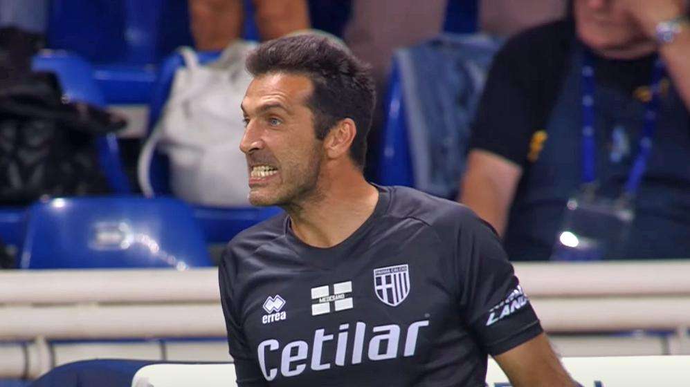 Buffon: "In campo a 45 anni perché sento ancora passione e energia"