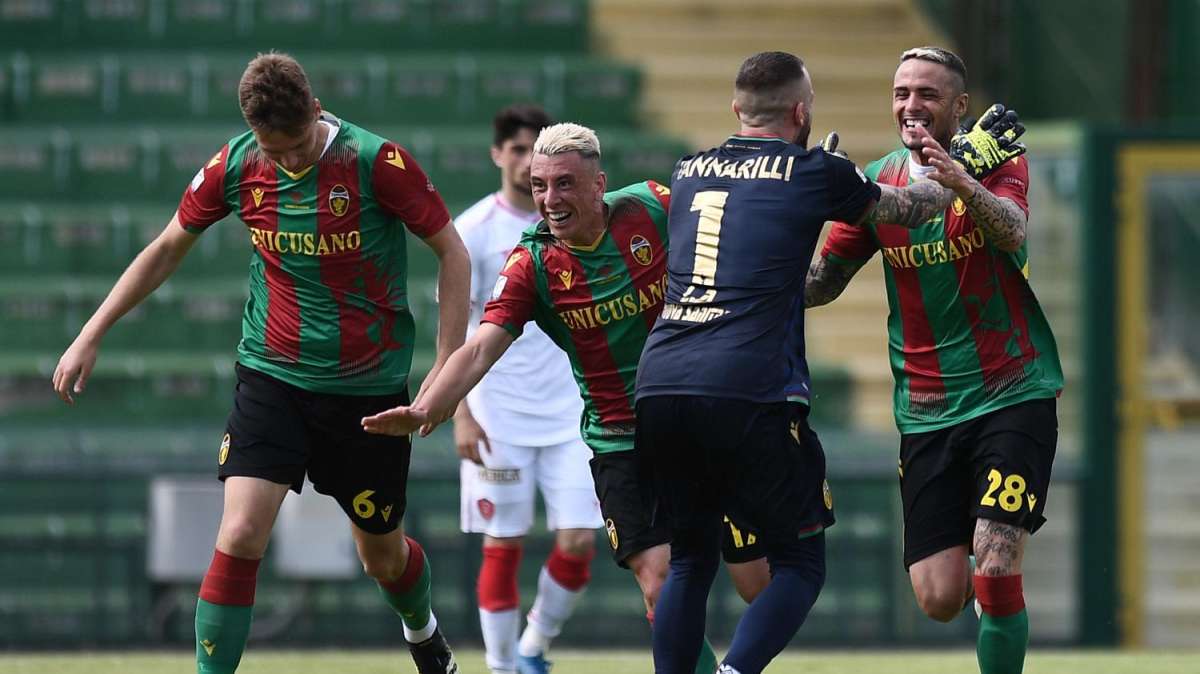 Serie B, Ternana-Brescia 0-2: Bajic abbatte le Fere, Lucarelli ko