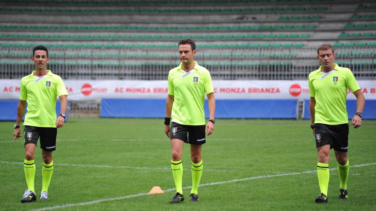 LA PARTITA DELL'ARBITRO - Terna disastrosa