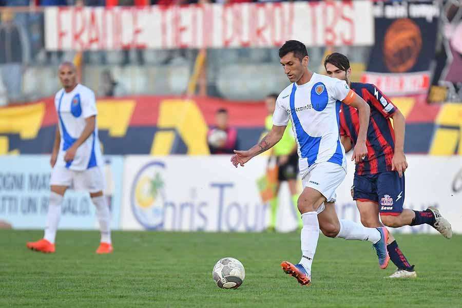 VERSO REGGINA-SIRACUSA - Parla il centrocampista Spinelli: "Ripartiamo dagli ultimi minuti della gara contro la Paganese"