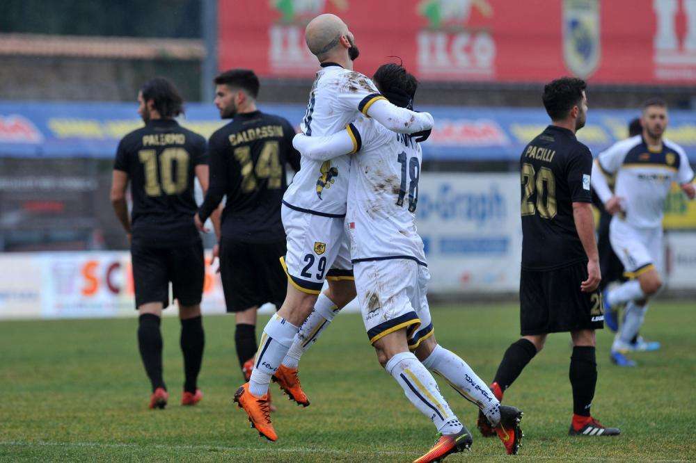 VERSO JUVE STABIA-REGGINA - Le Vespe non perdono in casa da undici mesi: l'ultima volta fu gloria per una calabrese...