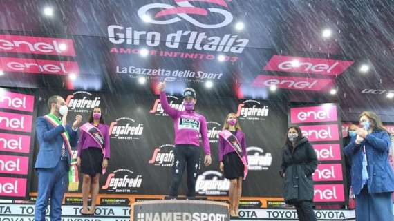 Il Giro d'Italia onora la memoria di Jole Santelli con un minuto di silenzio