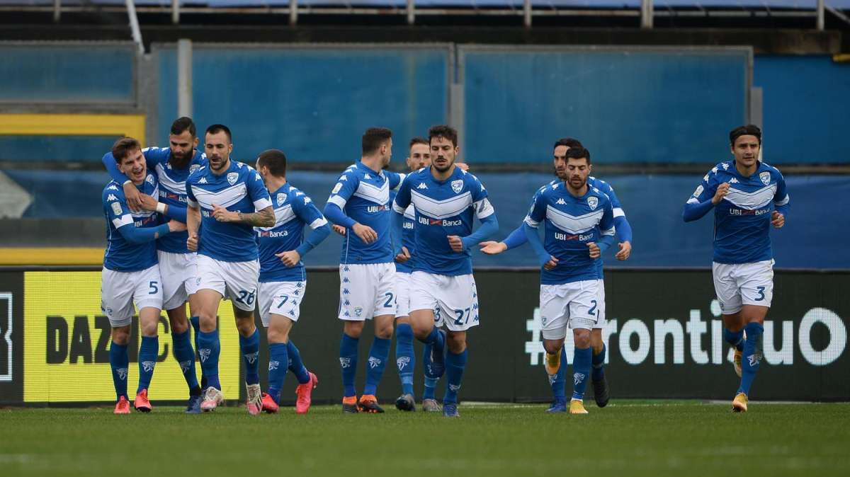 Brescia-Reggina, il vantaggio dei lombardi: doccia gelata per gli amaranto