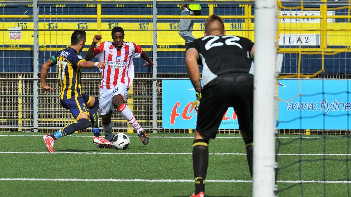 LE PAGELLE DEL VICENZA - Gentili sprecone al 95', attacco sterile e Malonga...