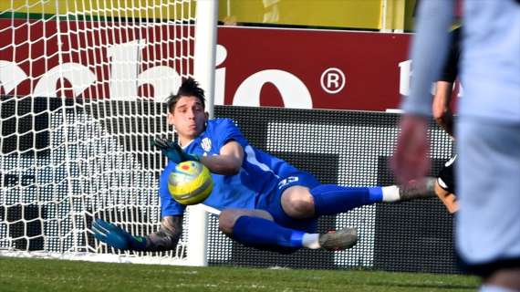 Serie B, Cosenza-Palermo 3-2: rossoblù tris, Marson salva la vittoria