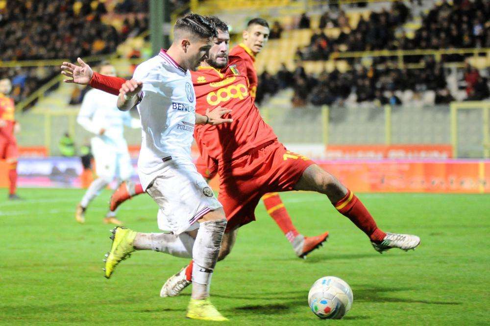 CAVESE-REGGINA - LE FORMAZIONI UFFICIALI: Tulissi attaccante centrale, a sinistra c'è Franchini