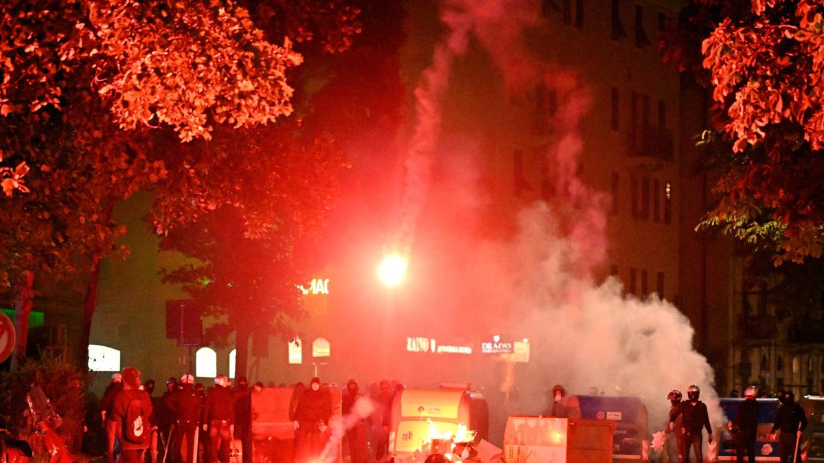 Scontri in autostrada tra ultras della Casertana e del Catania: Stato debole con i violenti e forte con la maggioranza dei tifosi civili
