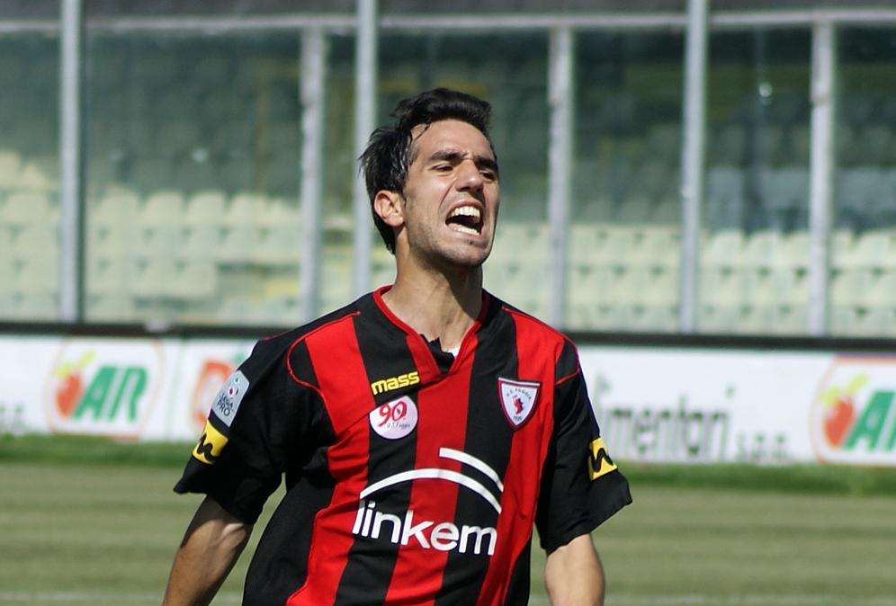 JUVE STABIA-CROTONE 2-2/ Le vespe trovano il pari in extremis grazie a Sau