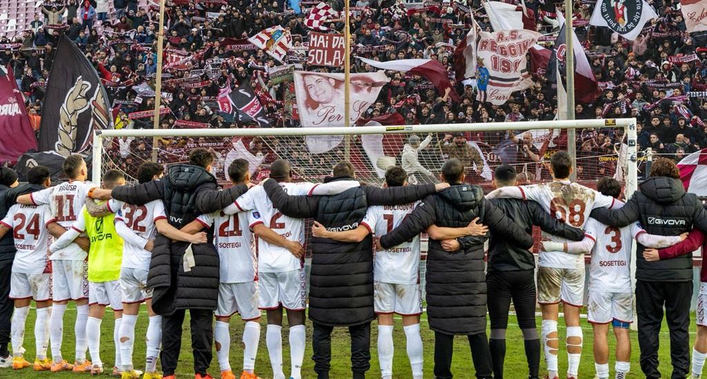 REGGINA: LA “MALEDIZIONE” DEL PRIMATO E LE DUE FACCE DELLA MEDAGLIA