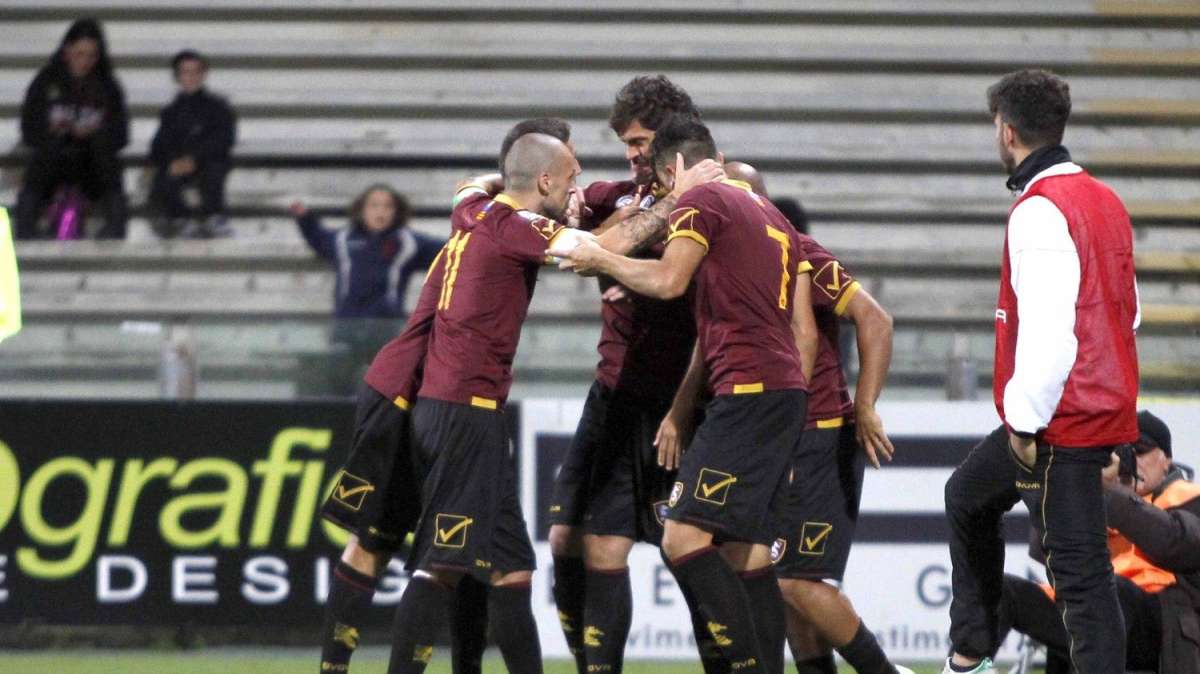 SALERNITANA - Si prosegue a lavorare a porte chiuse