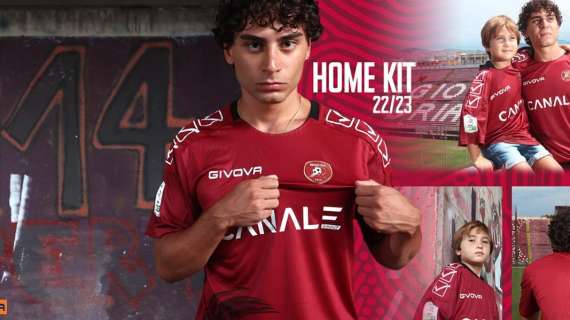 Reggina, ecco la maglia Home: la nota stampa del club