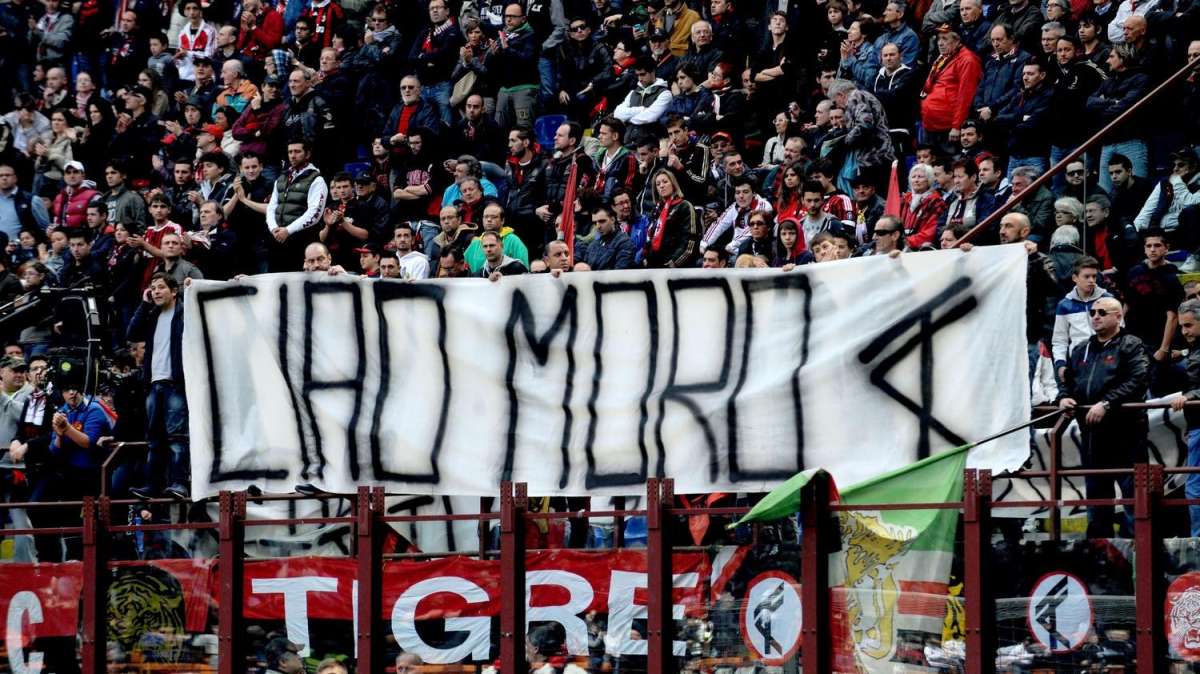 MOROSINI - I messaggi sui social network dei calciatori dopo i cori dei tifosi del Verona