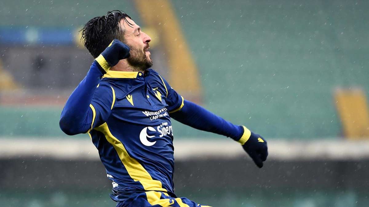 Serie B, Cremonese-Brescia 2-1: Di Carmine regala la vetta ai grigiorossi
