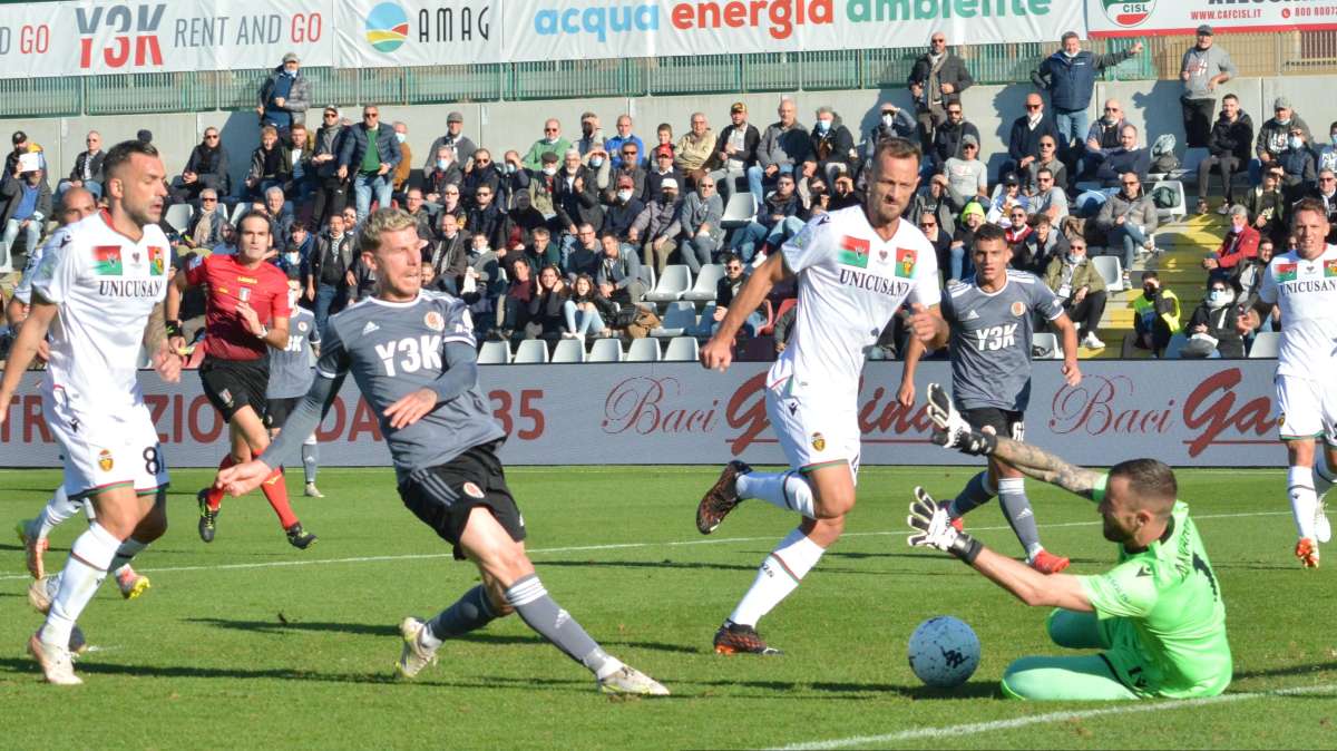 Serie B, la classifica marcatori aggiornata: avanza Corazza
