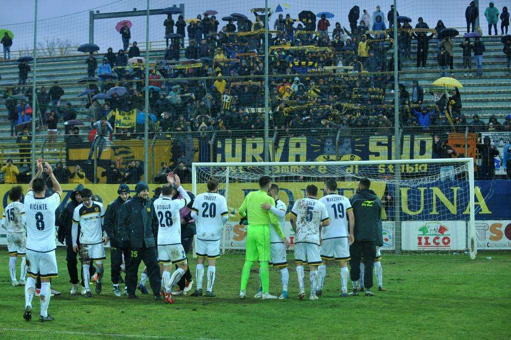 JUVE STABIA-REGGINA - La differenza tra me e te...