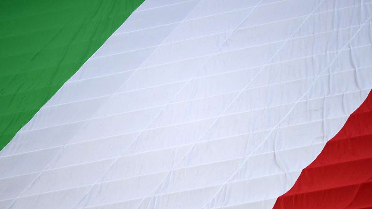 UNDER 21, la nota della FIGC: "Positivo al Covid un calciatore in ritiro a Lignano, isolamento per un altro"