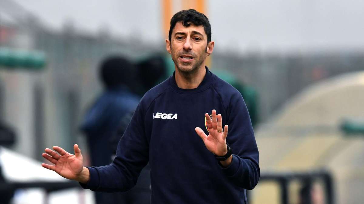Sala stampa serie B, Cosenza, Occhiuzzi: "Vado avanti con le mie idee"
