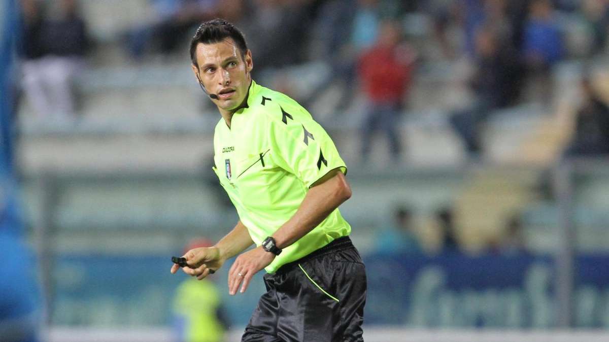REGGINA-PALERMO - I fotogrammi dell'orrore arbitrale di Mariani