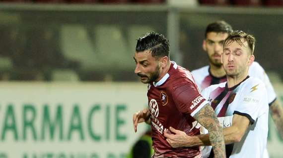 CastrumFavara-Reggina LIVE, clamoroso palo di Adriano Montalto: amaranto vicini al vantaggio