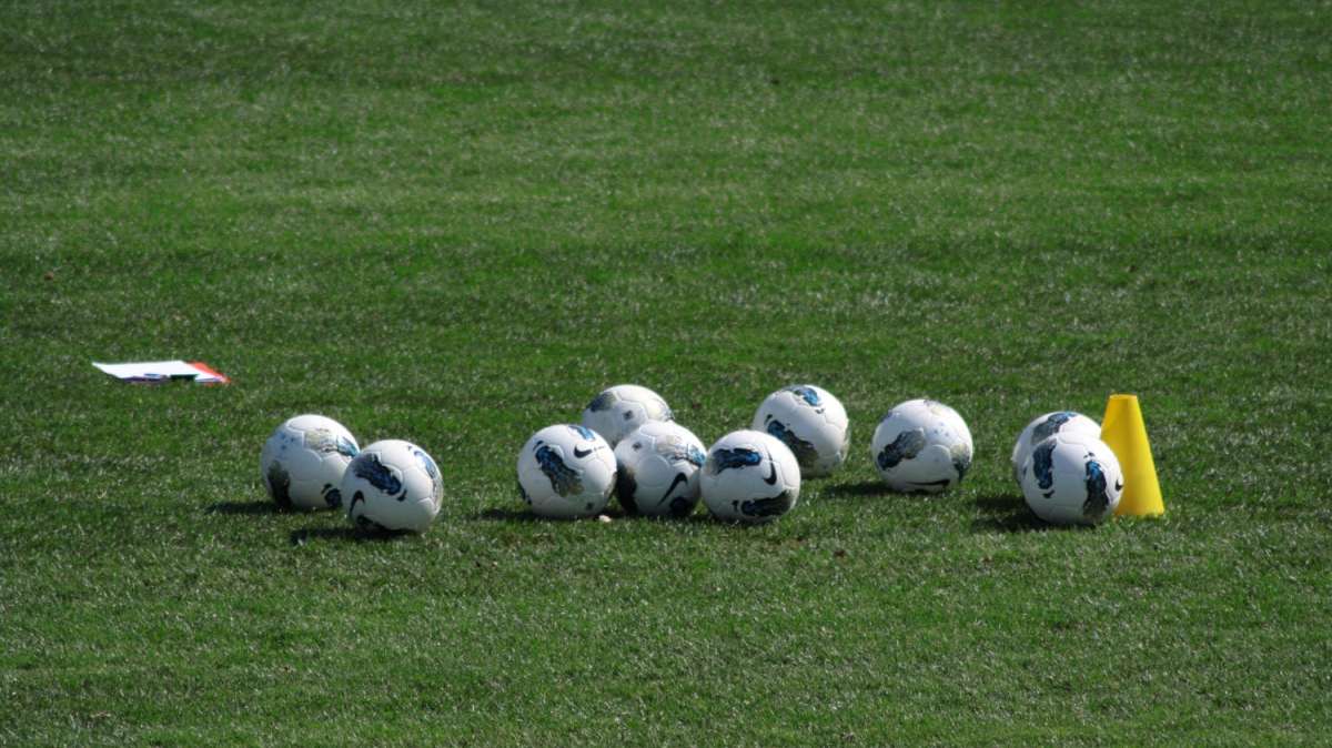 Gli auguri di Don Zampaglione, cappellano della Reggina Calcio