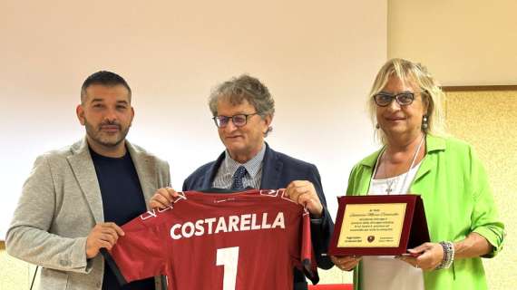 Reggina, il presidente Minniti alla premiazione del dottor Costarella: la nota del club