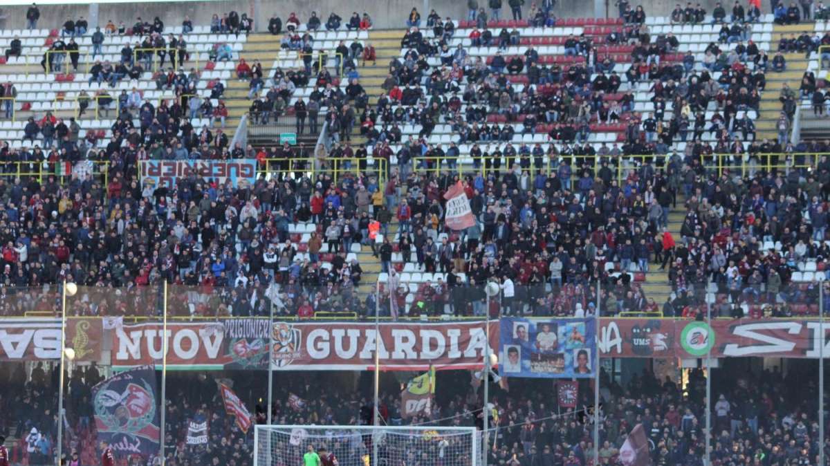 Festa Salernitana: Castori firma l'impresa è serie A!