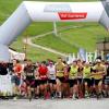 Lo spettacolo della Dolomites Saslong Half Marathon, disputata tra la Val Gardena e la Val di Fassa