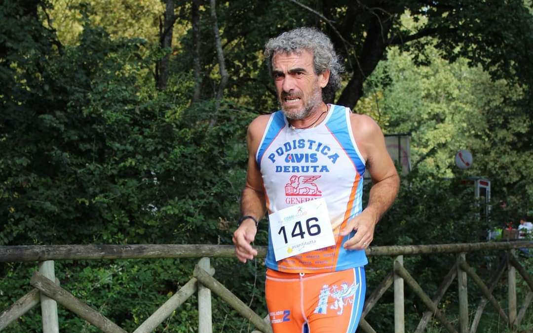 La morte correndo a 54 anni: Eros è caduto a terra durante un allenamento 