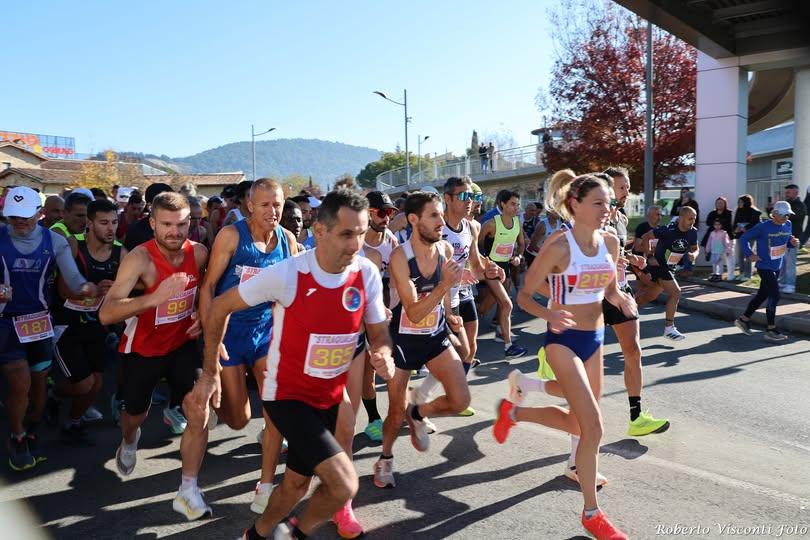 In Umbria il gran successo della Straquasar, la gara podistica di Corciano con oltre 400 atleti arrivati
