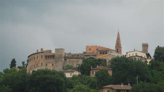 In Umbria domenica c'è la "Collepepissima", la "Corsa del fango" per per scoprire la bellezza della campagna 