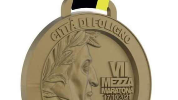 Ecco la medaglia della mezza maratona di Foligno: un pezzo da collezione
