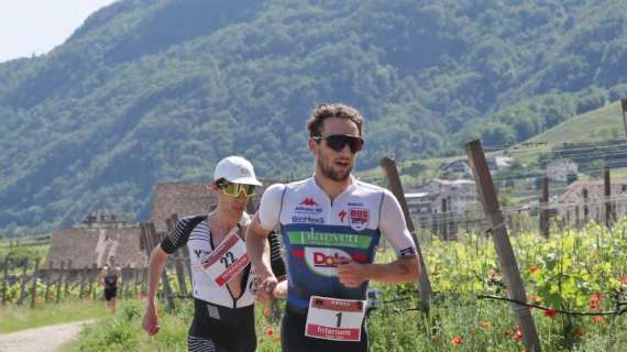 Nello spettacolo del Triathlon Lago di Caldaro i successi sono andati a Stefano Micotti e Luisa Iogna-Prat 