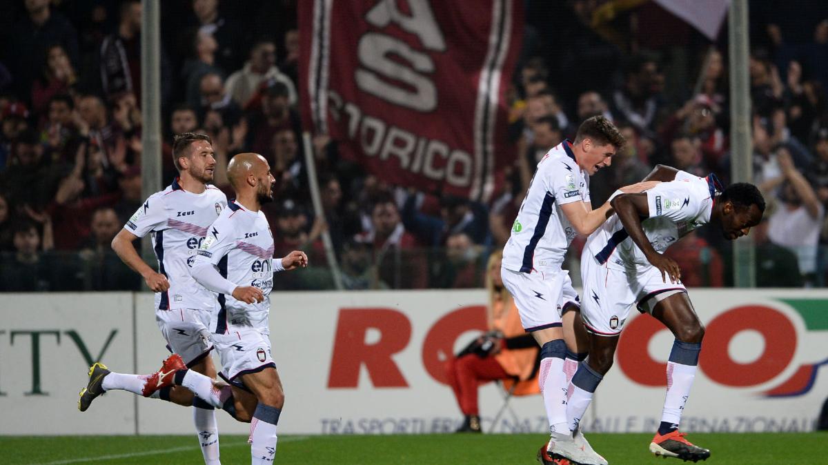 Salernitana-Crotone, intrecci e curiosità: la doppietta di Simy e Di Napoli che beffa Ogbonna