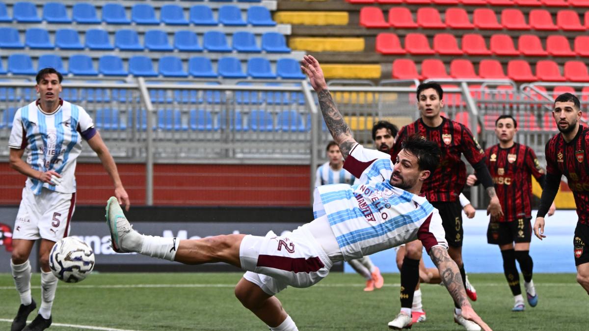 Catania e Benevento fanno il vuoto, la Salernitana deve essere perfetta per restare agganciata