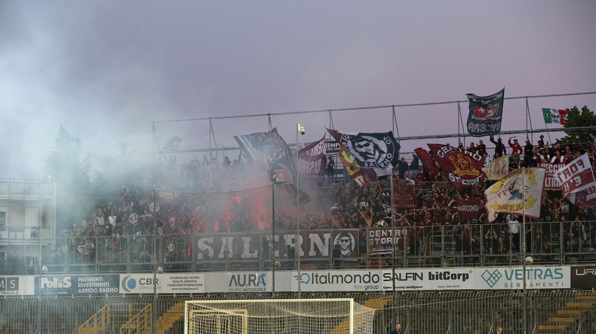 Salernitana trascinata da una città che ha ritrovato entusiasmo. Semifinale pesante, serve maturità ed equilibrio