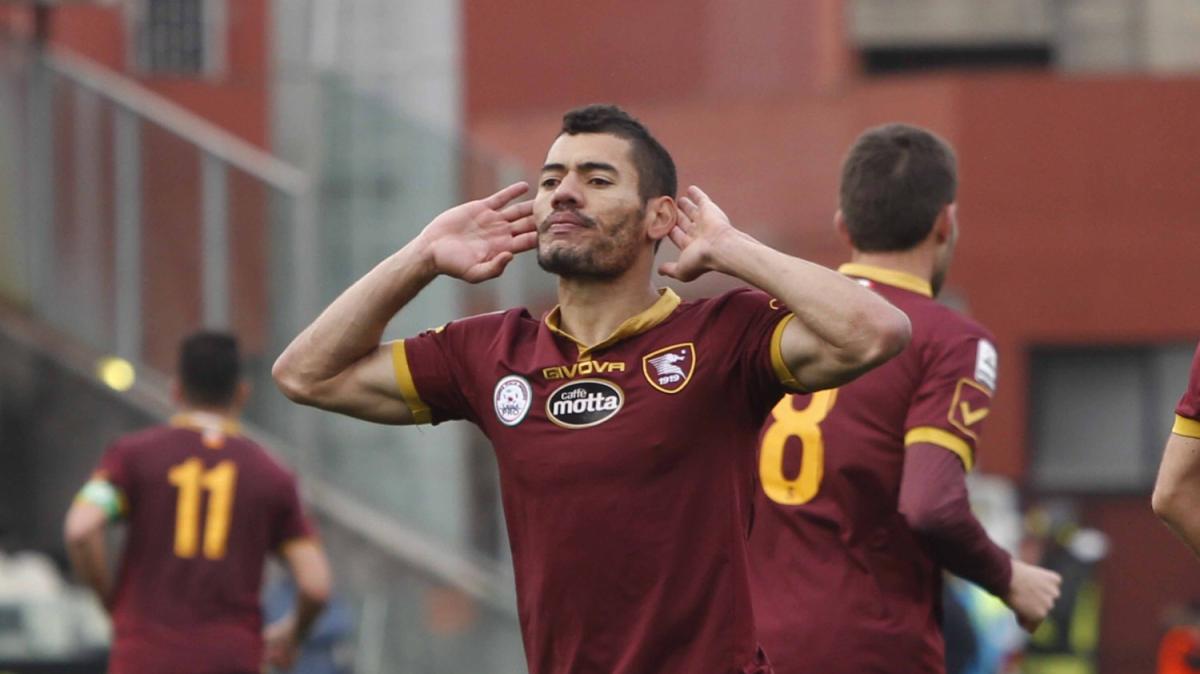 Le parole di Brini, Evacuo in porta, la maledizione brasiliana e la gomitata di Scognamiglio: la storia del derby