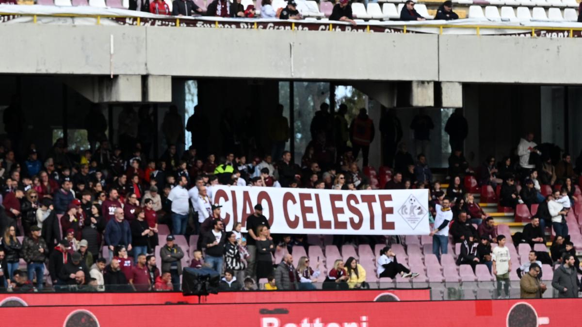 Salernitana, gli ultras ricordano Celeste Bucciarelli ad un anno dalla scomparsa