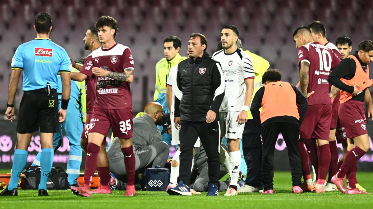 Gazzetta dello Sport: "Salernitana frenata dal Crotone. Ma all'Arechi che paura per Villa"