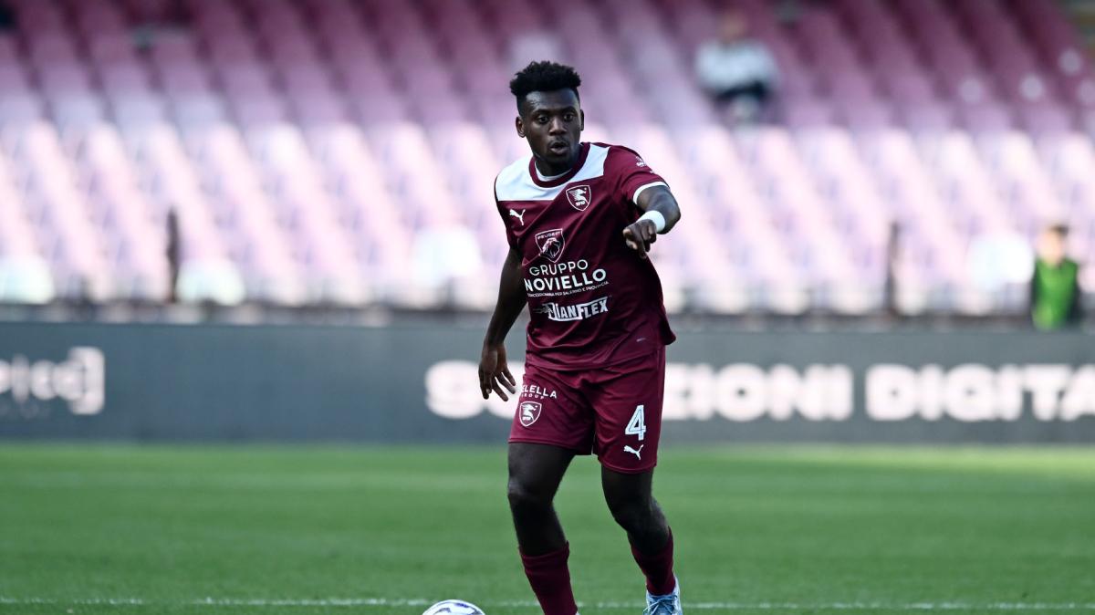 Salernitana e centrocampo, i momenti opposti di Capomaggio e Gyabuaa