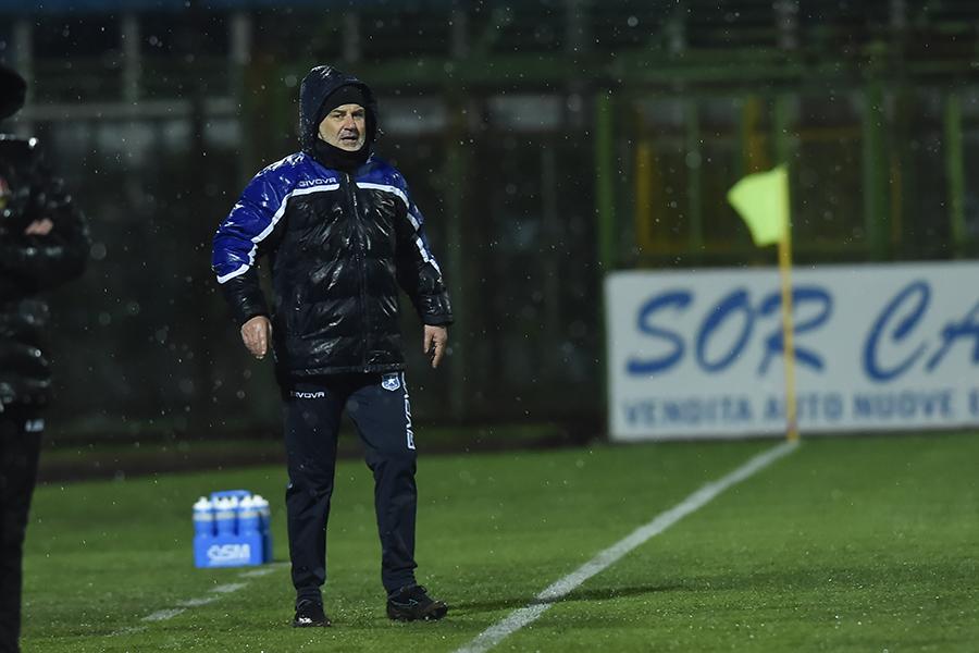 Giudice Sportivo, Giugliano a Salerno senza il mister in panchina