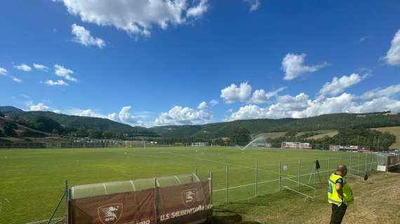 Ottimo primo tempo, la Salernitana batte 2-0 la Vis Pesaro. Applausi per la squadra granata