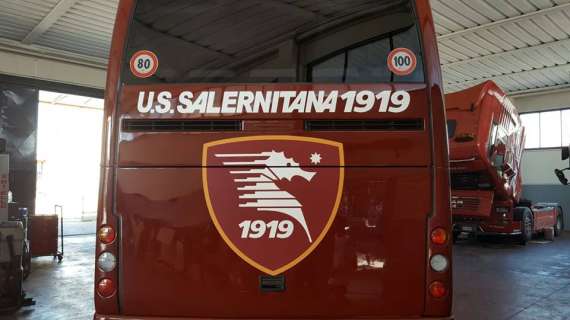 [FOTO] SALERNITANA: spunta il nuovo pullman ufficiale