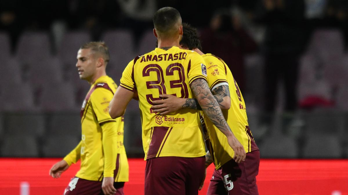 La Città - Salernitana, tre punti dopo la paura. Figc vuole da Iervolino un'altra fideiussione