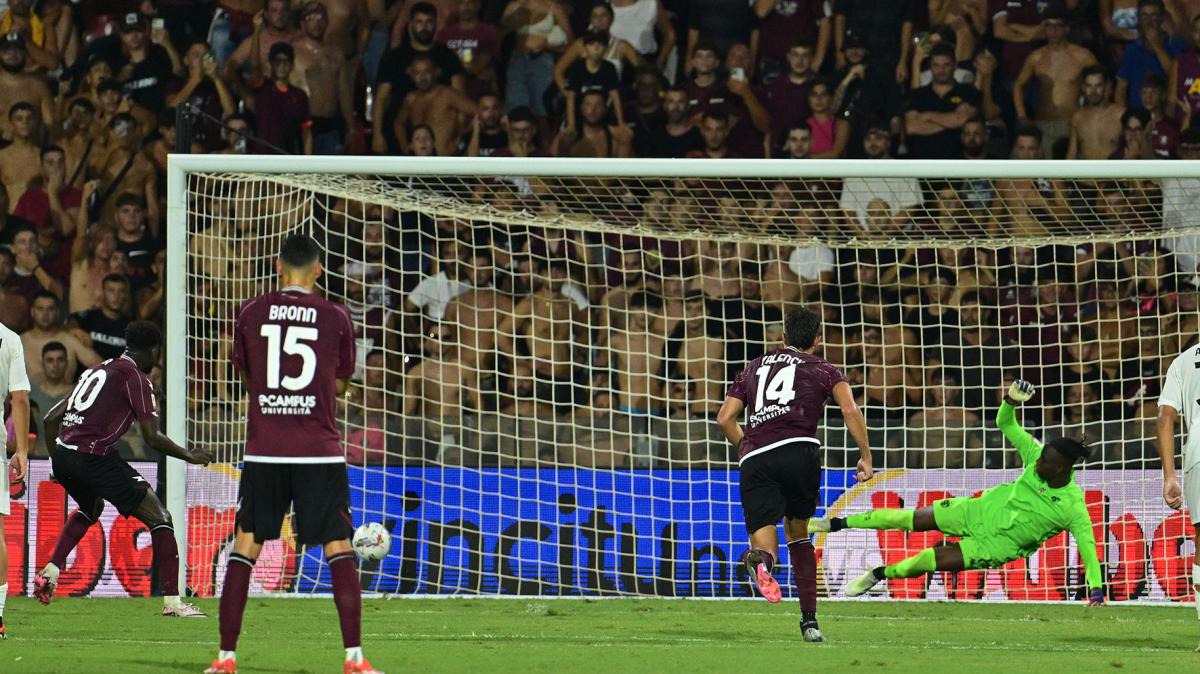 Ex granata - Critiche per un ex attaccante della Salernitana: "Meno pericoloso di un raccattapalle"