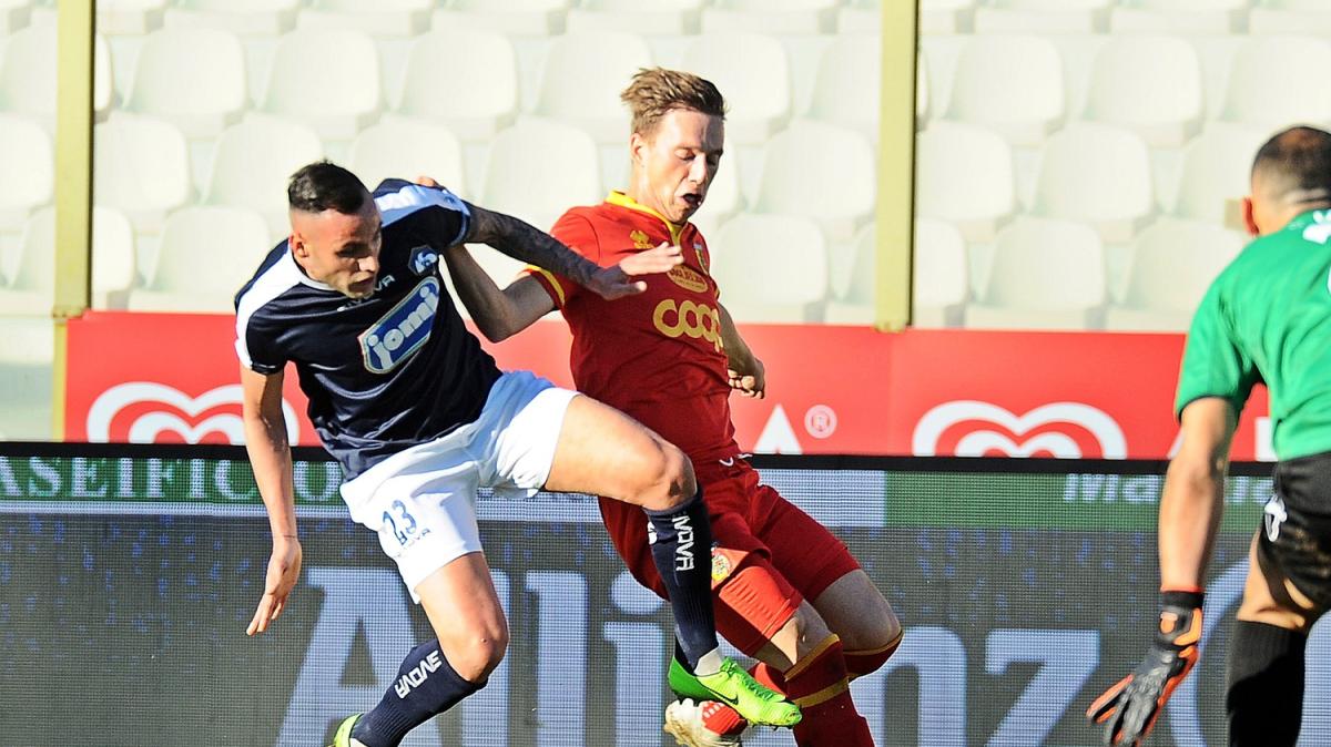 Non c'è problema di budget, ma tanti no dopo accordi raggiunti: spunta un altro  retroscena