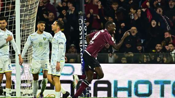 Lega Serie B celebra il successo dei granata: "La Salernitana torna a sorridere, torna al gol anche Simy"