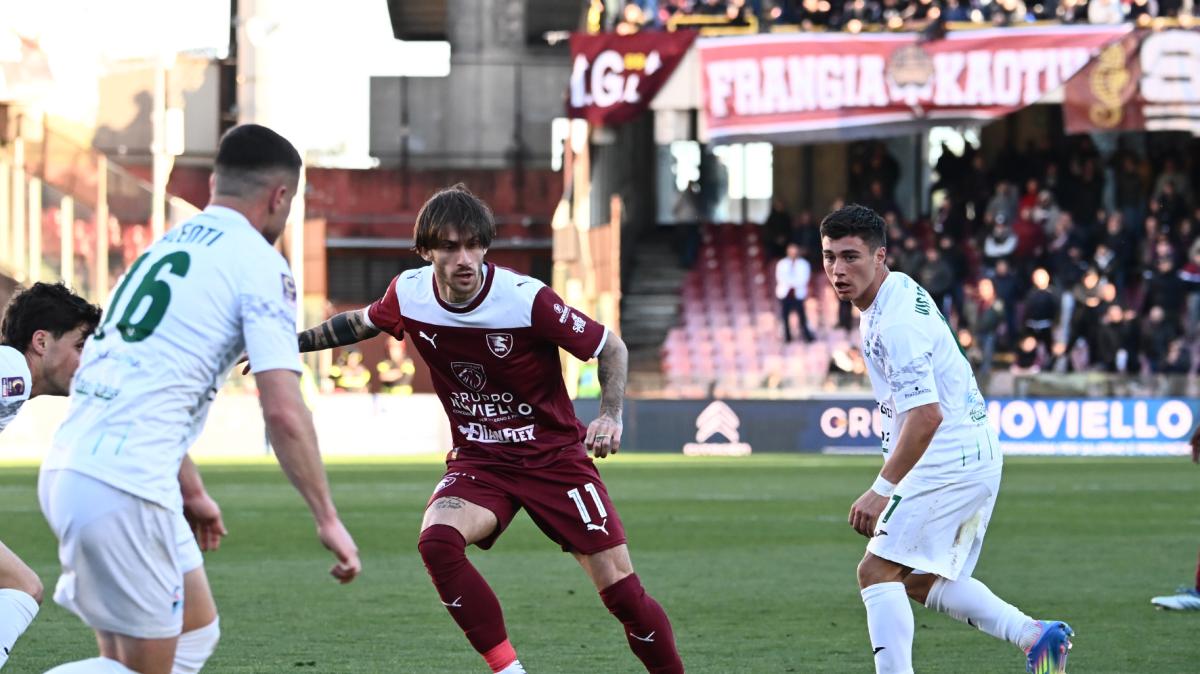 Antonucci: "Rigore? C'è stato contatto, sono stato toccato. Ora difendiamo il terzo posto"